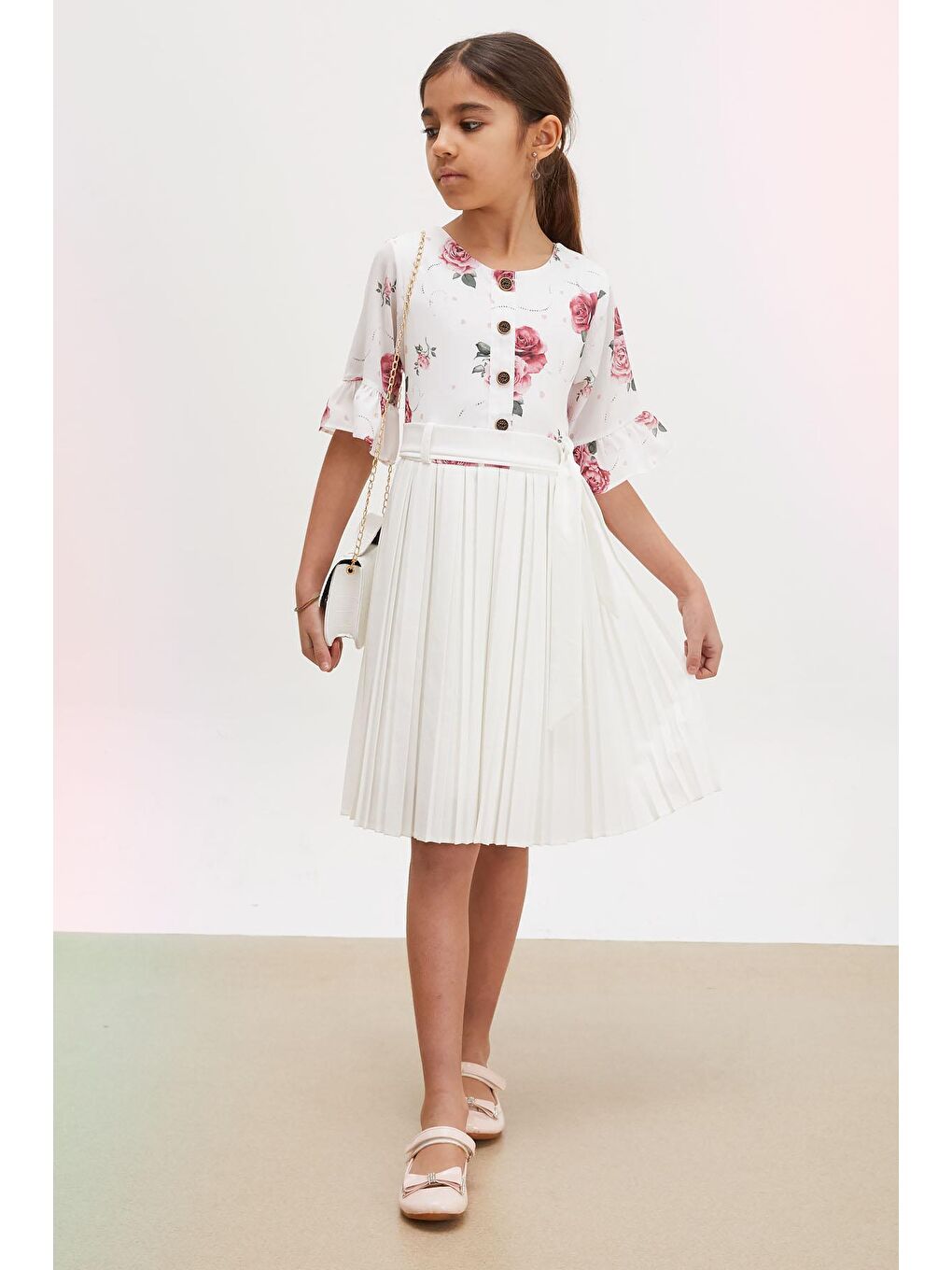 Ekru Gül Desenli Kısa Kollu Çantalı Kız Çocuk Pileli Elbise 18194