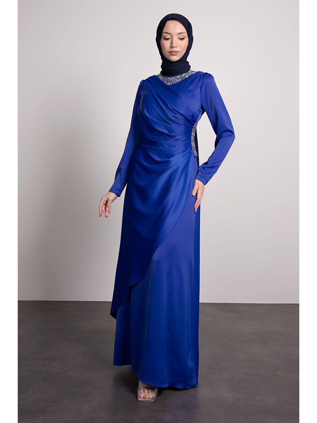Mavi Taş Detaylı Önden Pileli Tesettür Kadın Abiye-2
