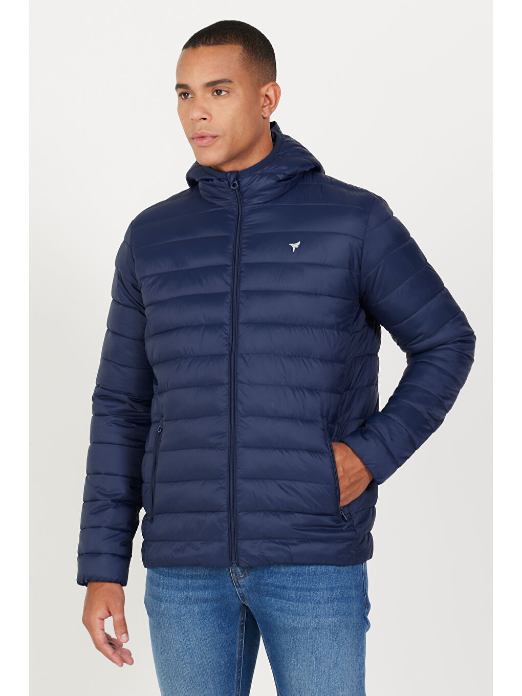 Erkek Lacivert Standart Fit Normal Kesim Kapüşonlu Mont-1