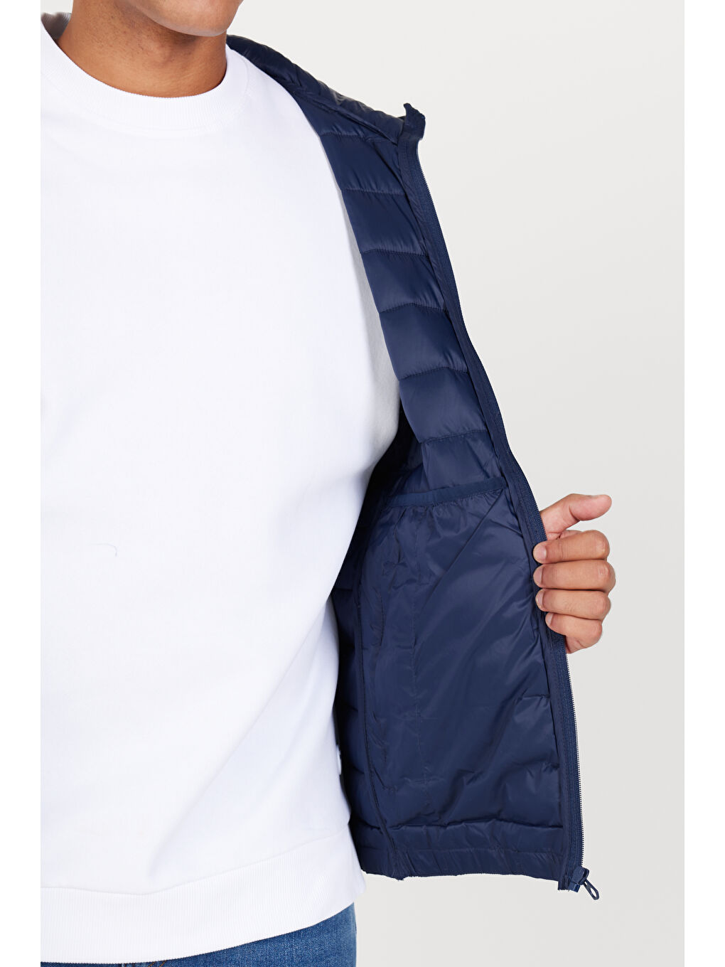 Erkek Lacivert Standart Fit Normal Kesim Kapüşonlu Mont-2