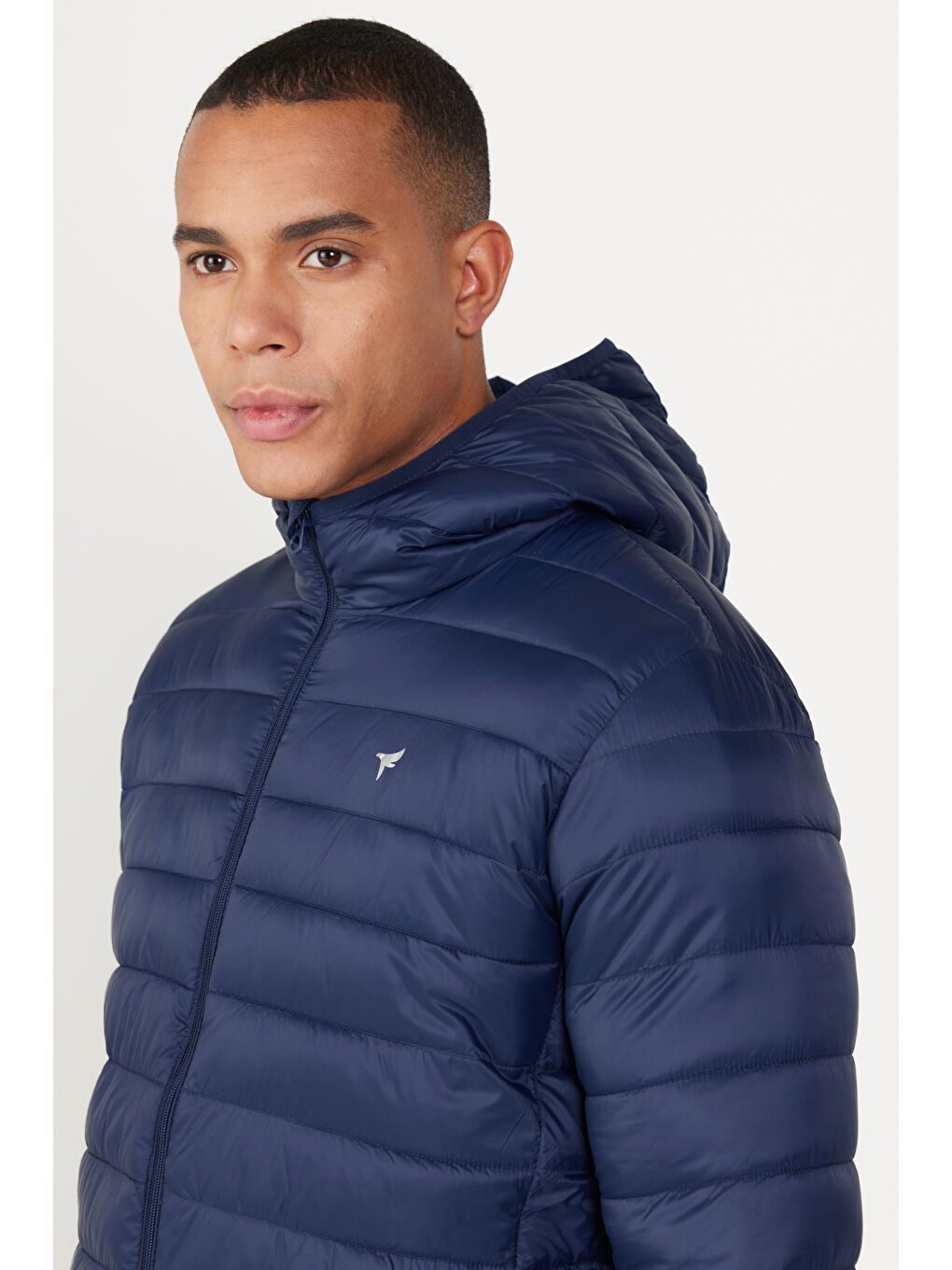 Erkek Lacivert Standart Fit Normal Kesim Kapüşonlu Mont-4