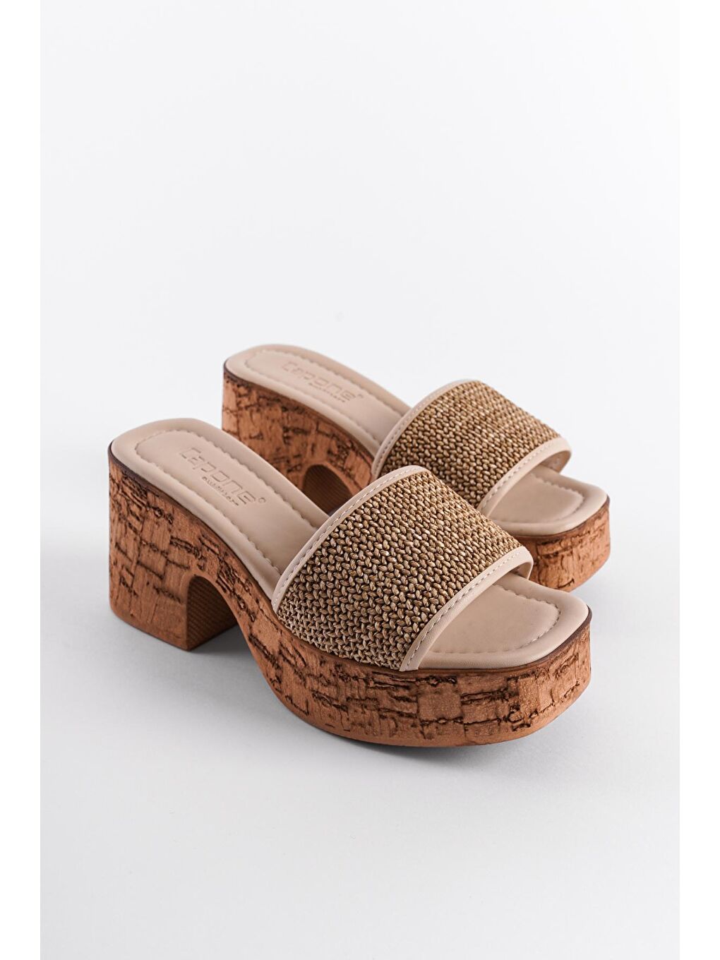 Bej Mantar Platform Tabanlı Hasır Tek Bantlı Kadın Terlik