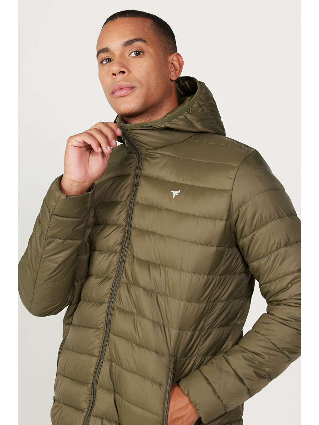 Erkek Haki Standart Fit Normal Kesim Kapüşonlu Mont-2