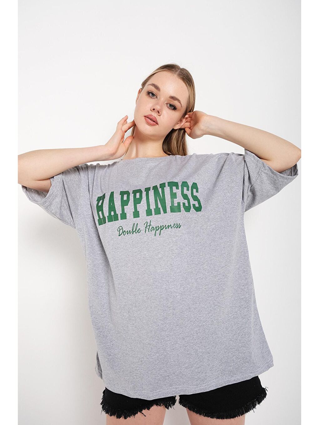 Trendseninle Gri Kadın Gri Happıness Baskılı Oversize Tişört - 1