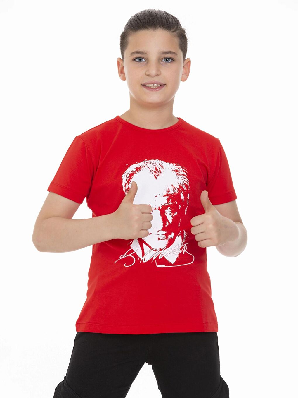 Kırmızı Atatürk Baskılı Tişört 9096