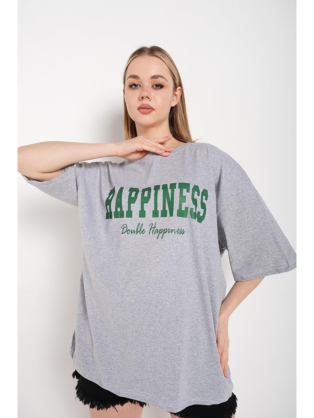 Trendseninle Gri Kadın Gri Happıness Baskılı Oversize Tişört - 3