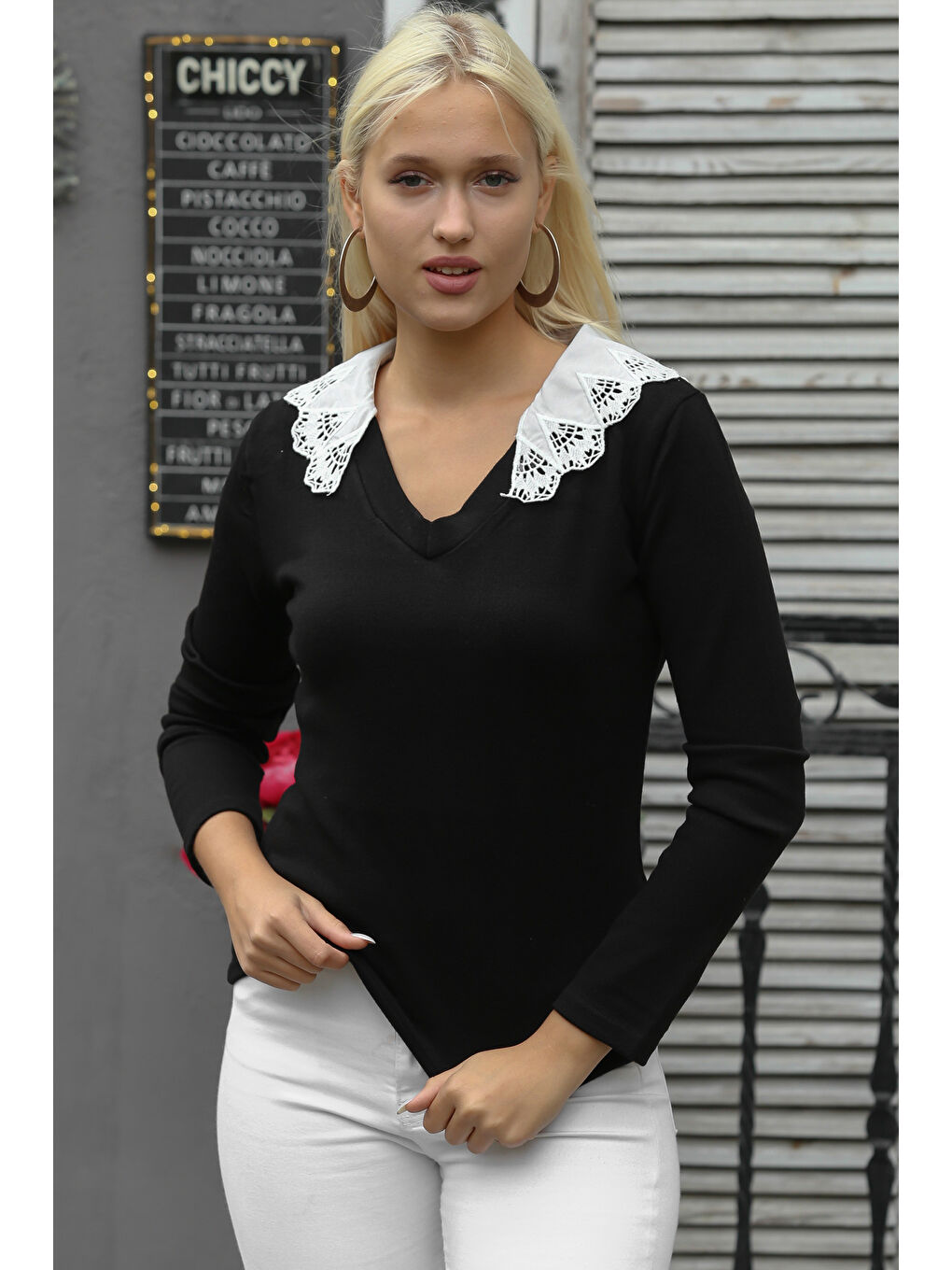 Kadın Siyah Bebe Yaka Uzun Kol Brodeli Regular Standart Viskoz Örme Bluz-3