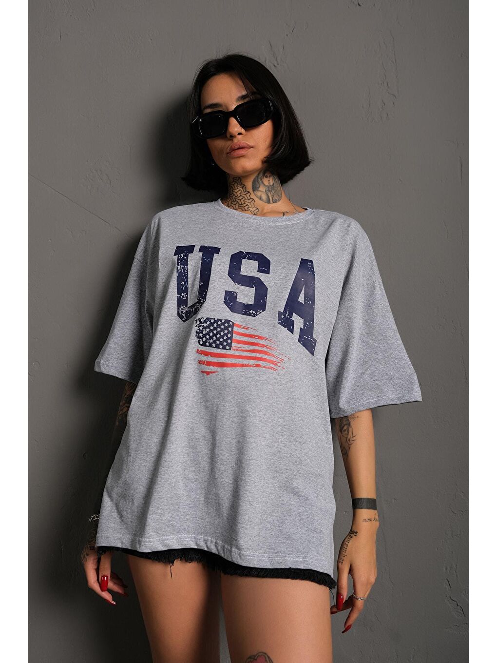 Trendseninle Gri Usa Flag Baskılı Gri Oversize Tişört - 1