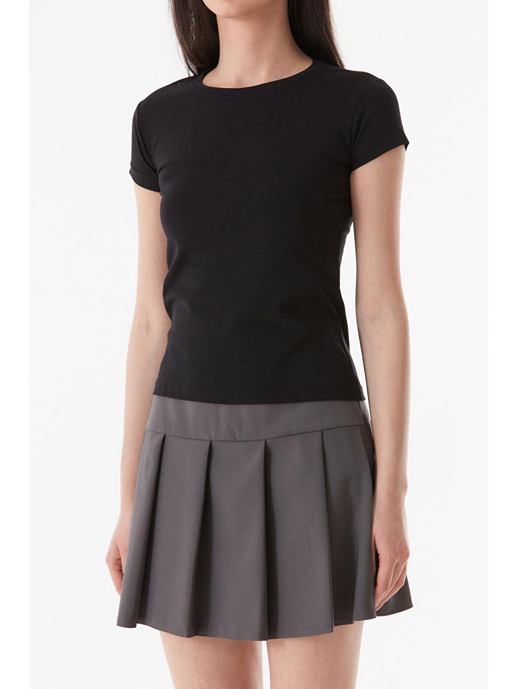 Siyah Basic Bisiklet Yaka Tişört-4