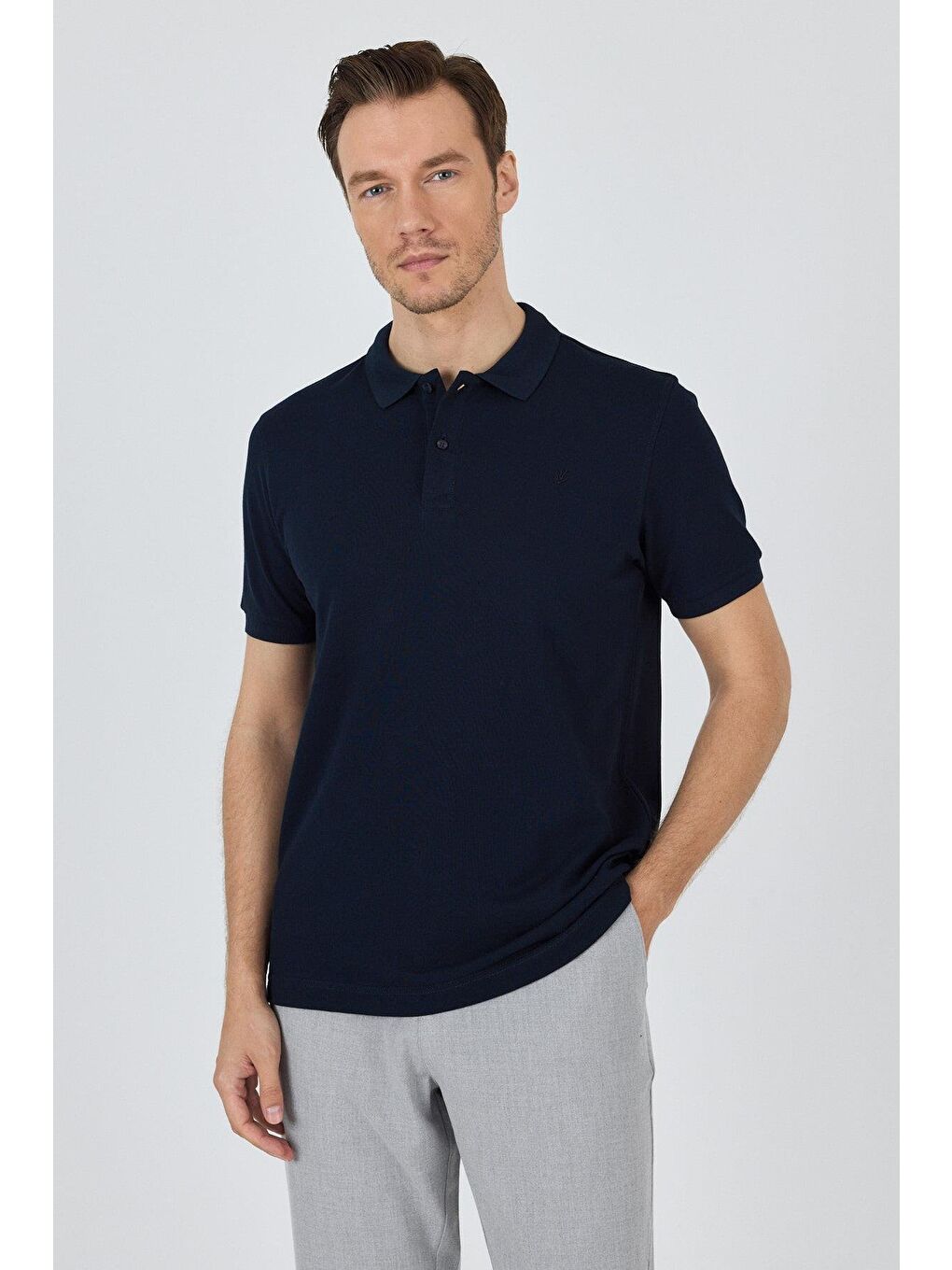 Koyu Lacivert Polo Yaka Kısa Kol Cepsiz Slim Fit Classic Pamuklu Tişört 1011250177-2