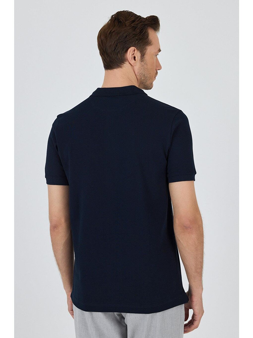 Koyu Lacivert Polo Yaka Kısa Kol Cepsiz Slim Fit Classic Pamuklu Tişört 1011250177-4