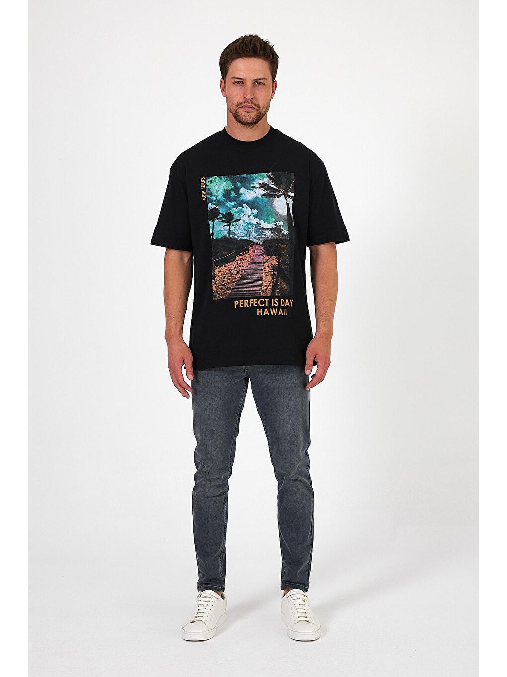 Siyah Bisiklet Yaka Hawaıı Baskılı Erkek Tişört 7021-4