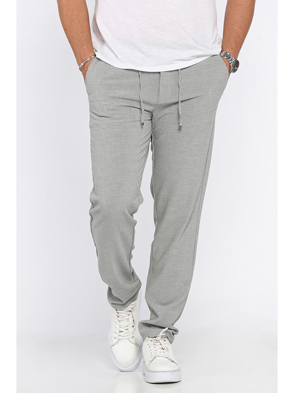 Gri Bel Lastikli Kendinden Desenli Jogger Pantolon