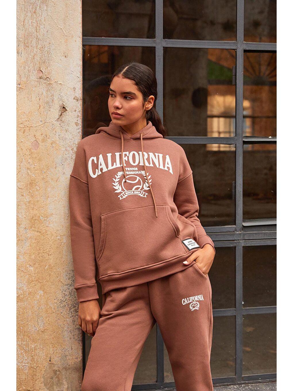 Bej Kadın Camel Baskı Detay Kanguru Cepli Şardonlu Takım