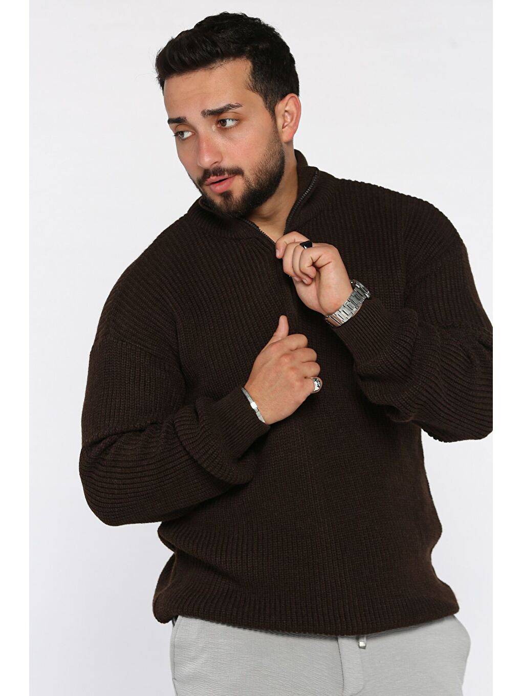 Kahverengi Erkek Yarım Fermuarlı Triko Kazak-1