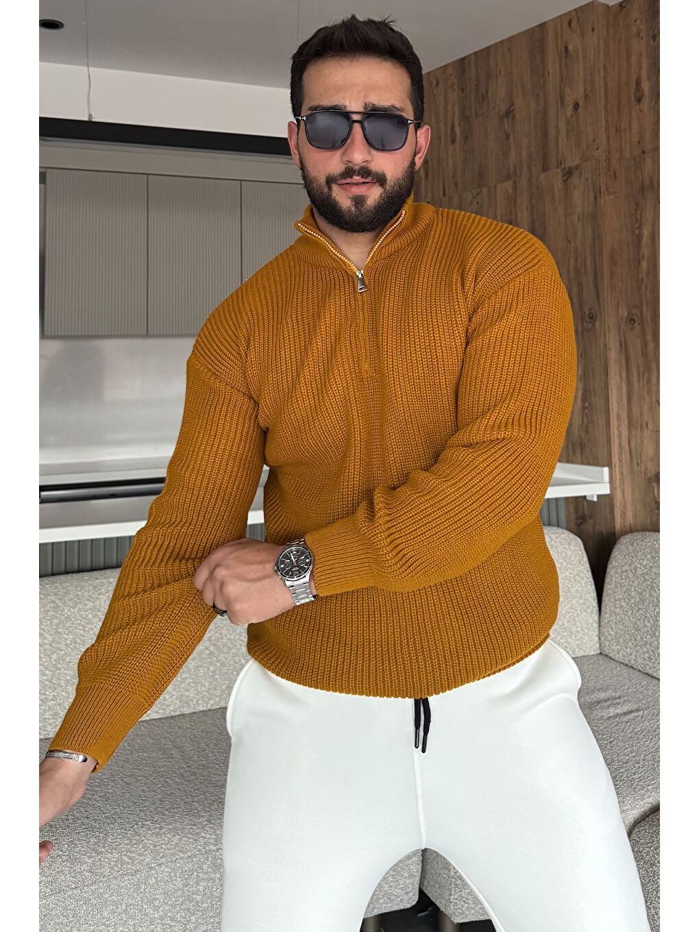 Kahverengi Erkek Yarım Fermuarlı Triko Kazak