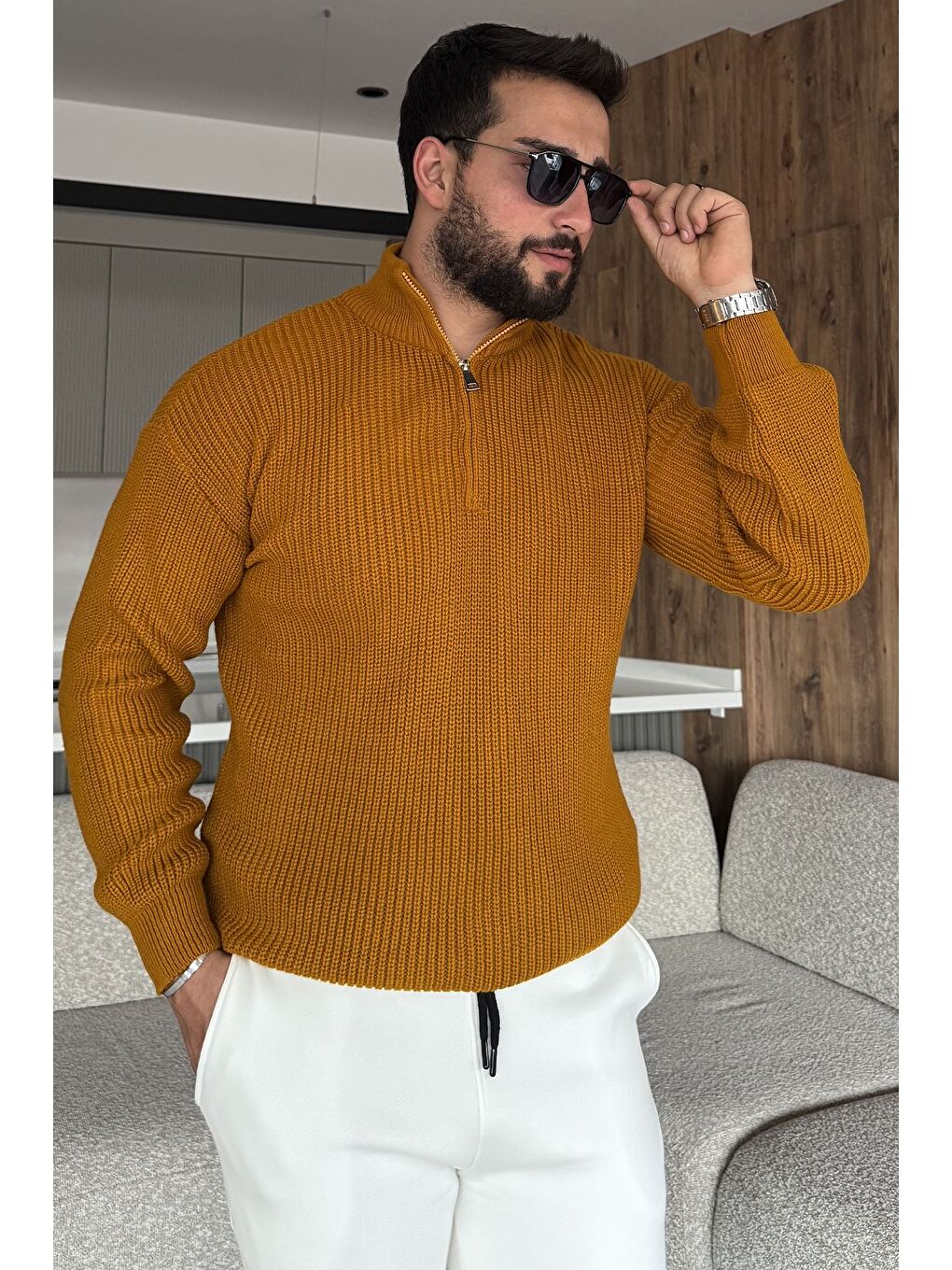 Kahverengi Erkek Yarım Fermuarlı Triko Kazak-1