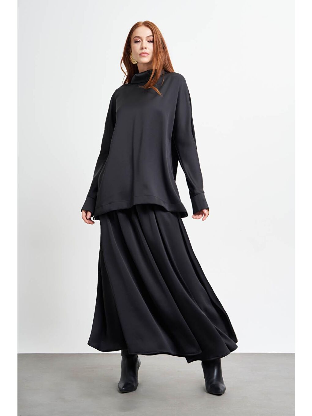 Degaje Yaka Saten Siyah Tunik-1