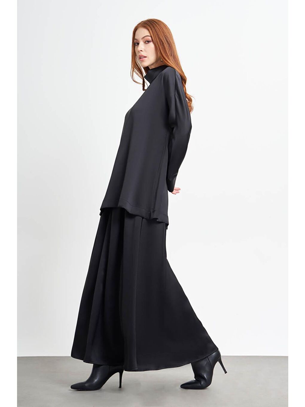 Degaje Yaka Saten Siyah Tunik-3