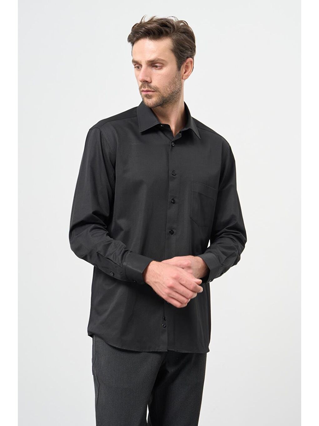 Siyah Uzun Kol Düz Sert Yaka Pamuklu Classic Comfort Fit Gömlek 1004245269