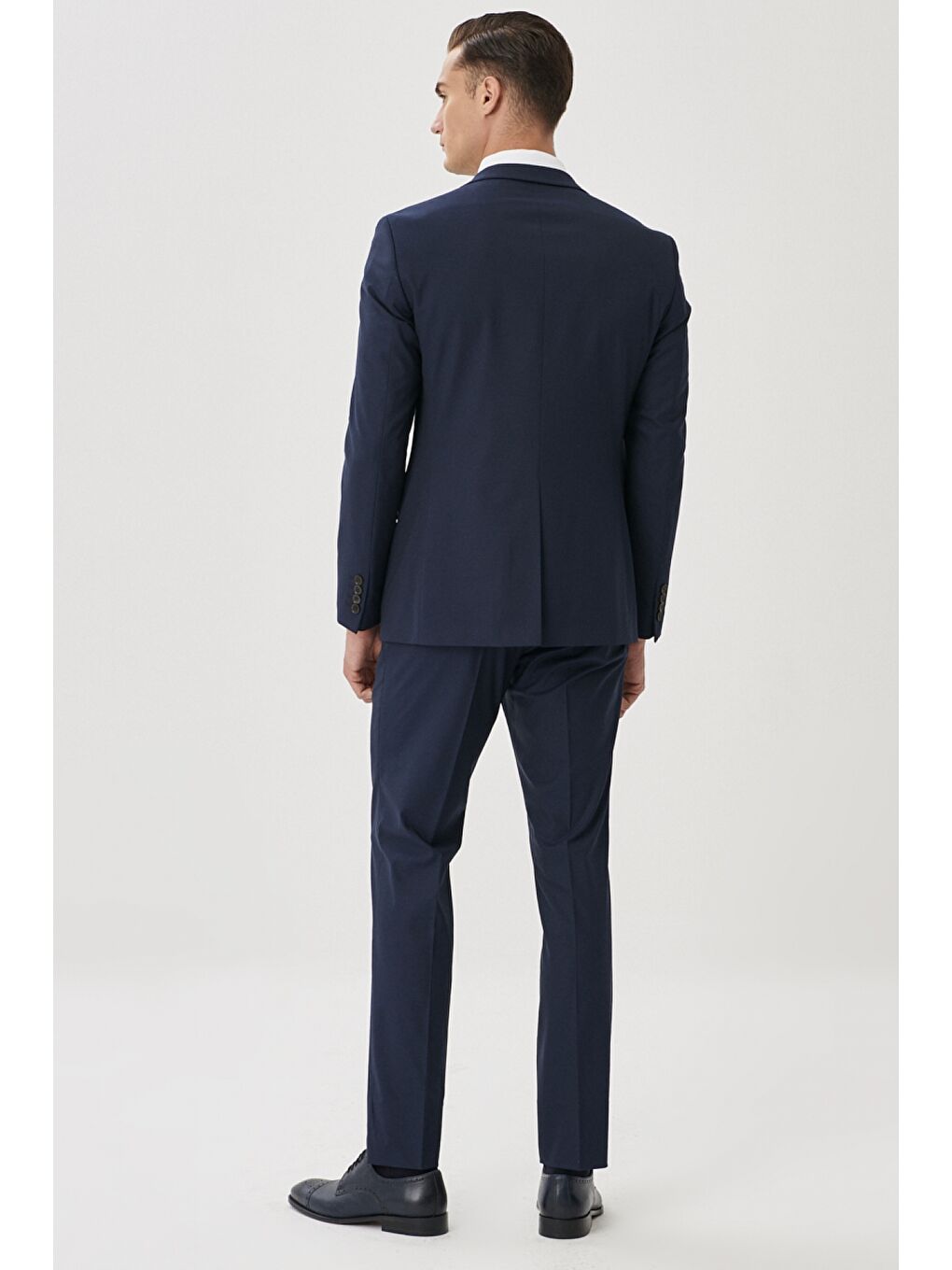 Erkek Lacivert Slim Fit Dar Kesim Mono Yaka Takım Elbise-5