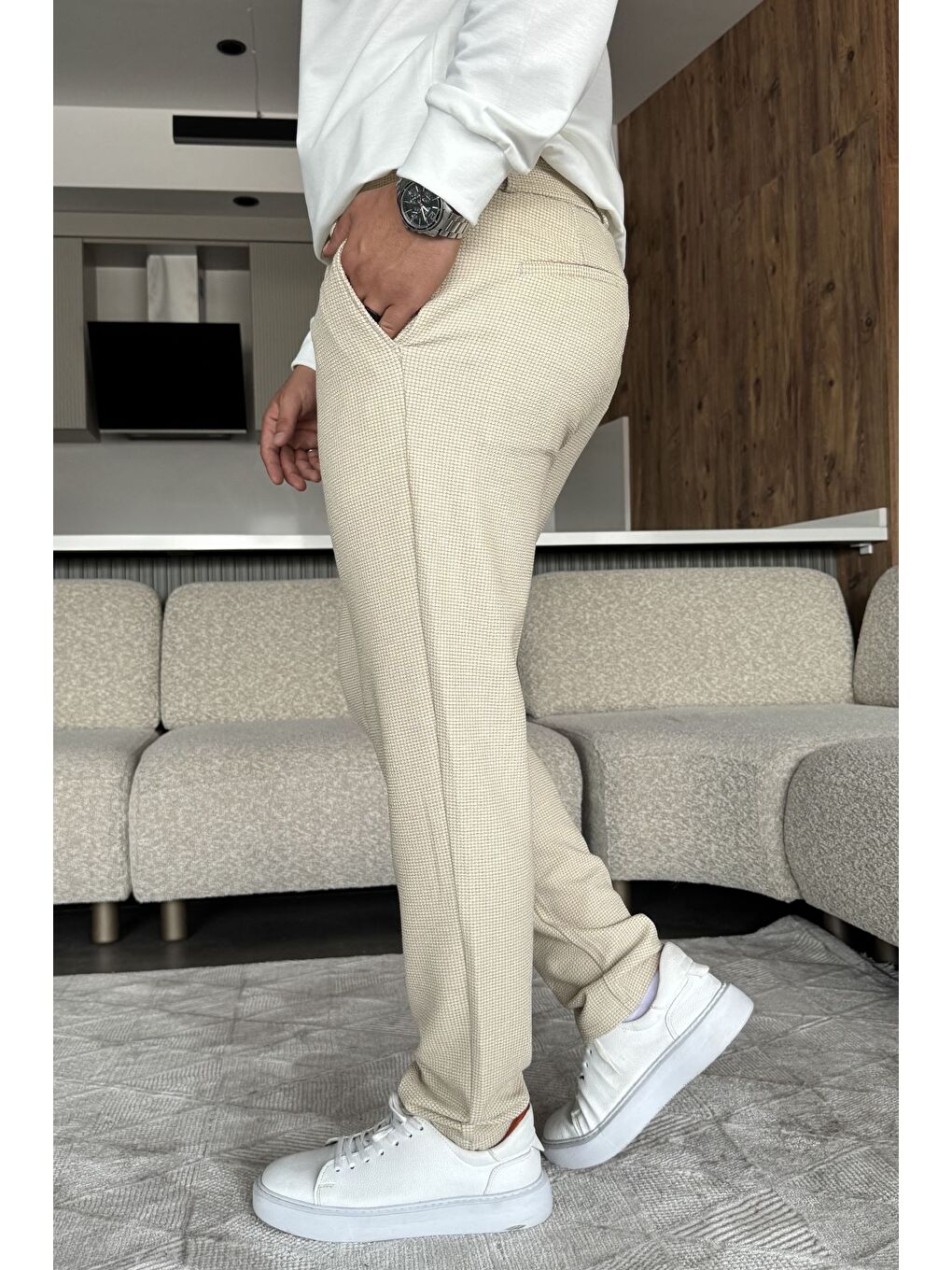 Bej Bel Lastikli Kendinden Desenli Jogger Pantolon-1