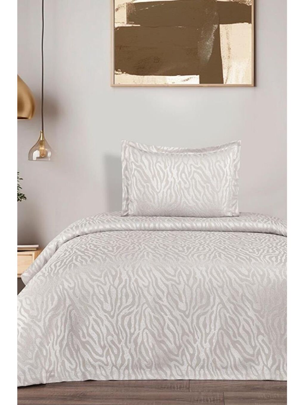 Ekru Zebra Jakarlı Tek Kişilik Yatak Örtüsü Krem-1