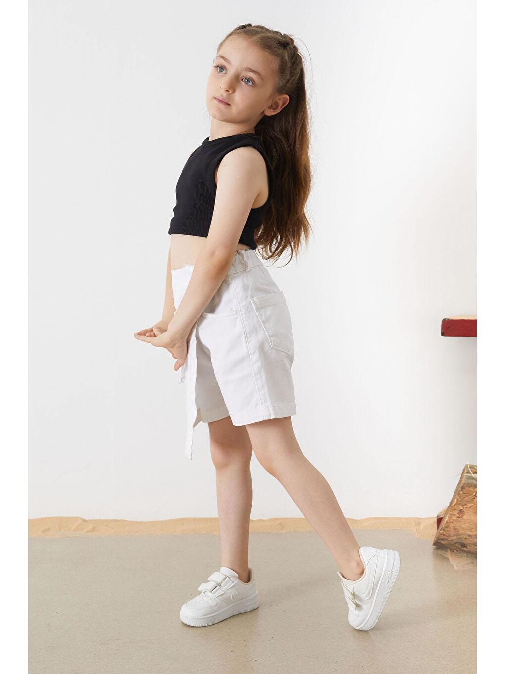 Beyaz Düğmeli Cepli Kız Çocuk Jean Şort Etek 18888-1