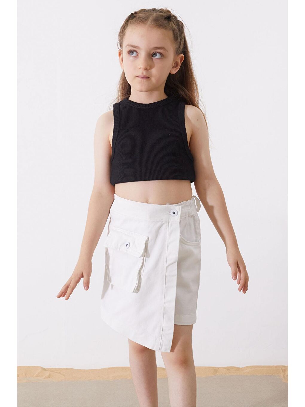 Beyaz Düğmeli Cepli Kız Çocuk Jean Şort Etek 18888-2