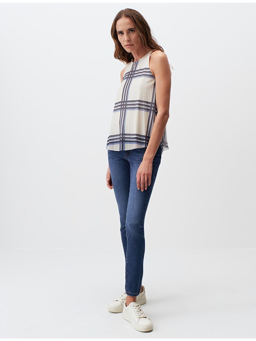 Ekru Kolsuz Ekose Desenli Piliseli Bluz-3