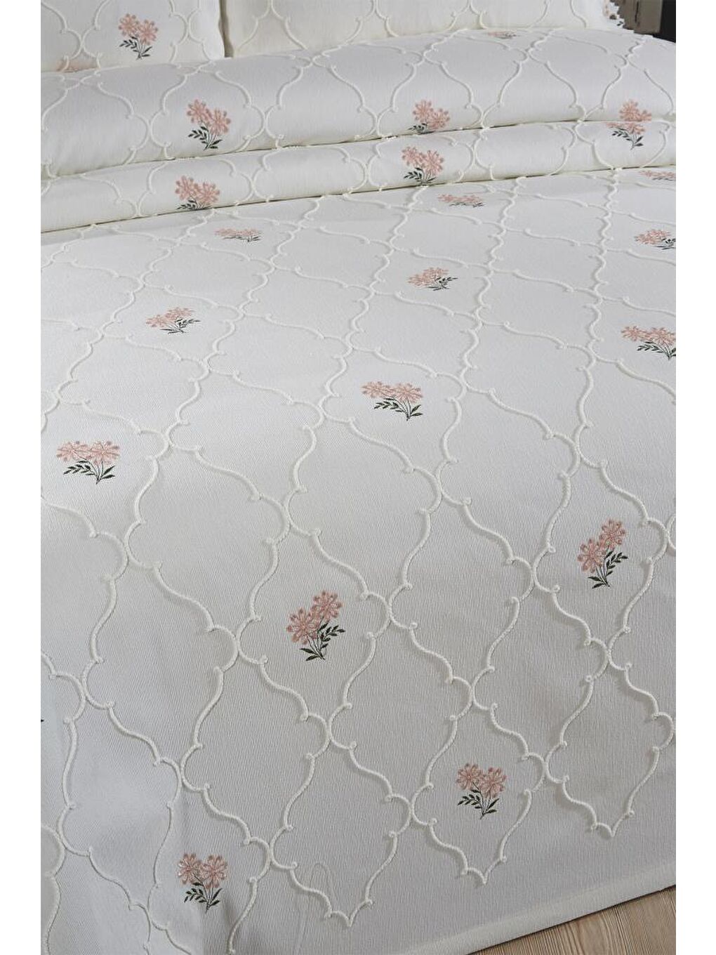 Karışık Nevra Nakışlı Şönil 2 Parça Tek Kişilik Yatak Örtüsü-5