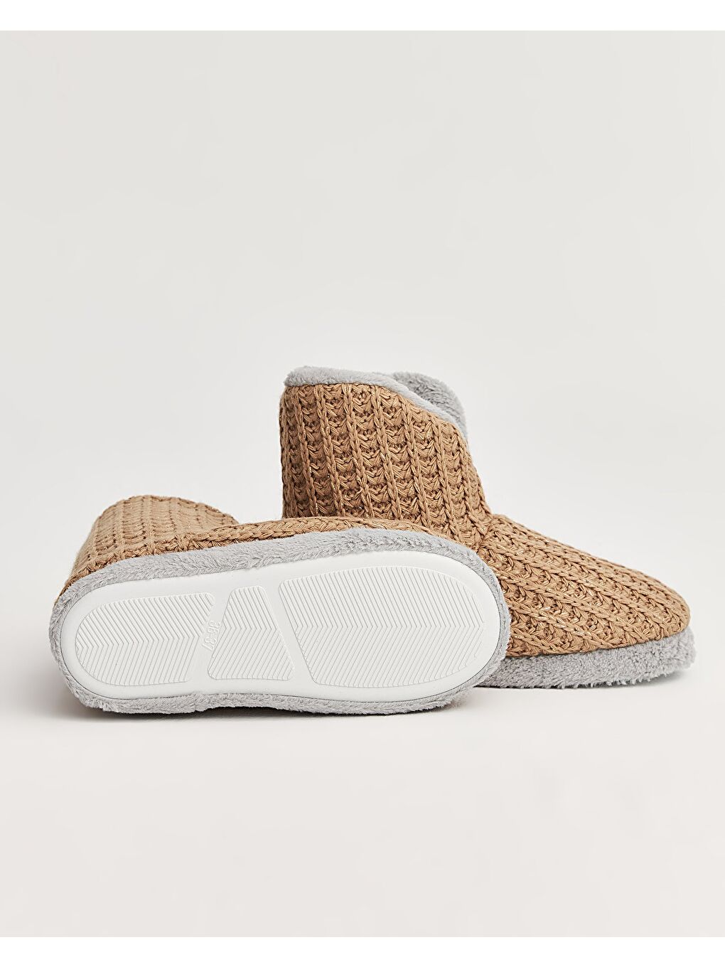 Kahverengi Kadın Triko Örgü Detaylı Panduf - NIKOS-1