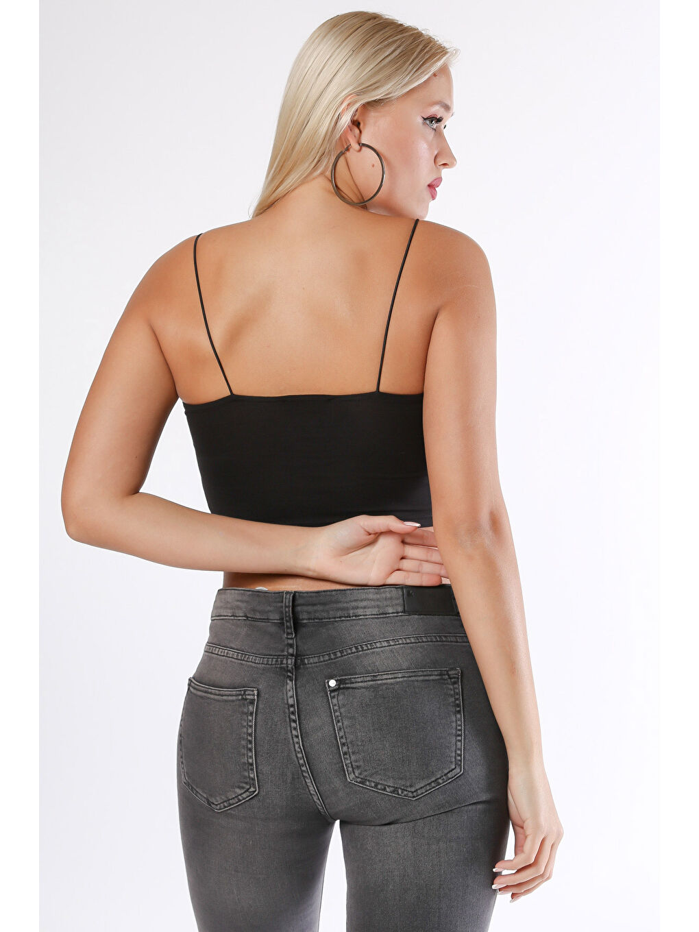 Siyah Askılı Örme Crop-1