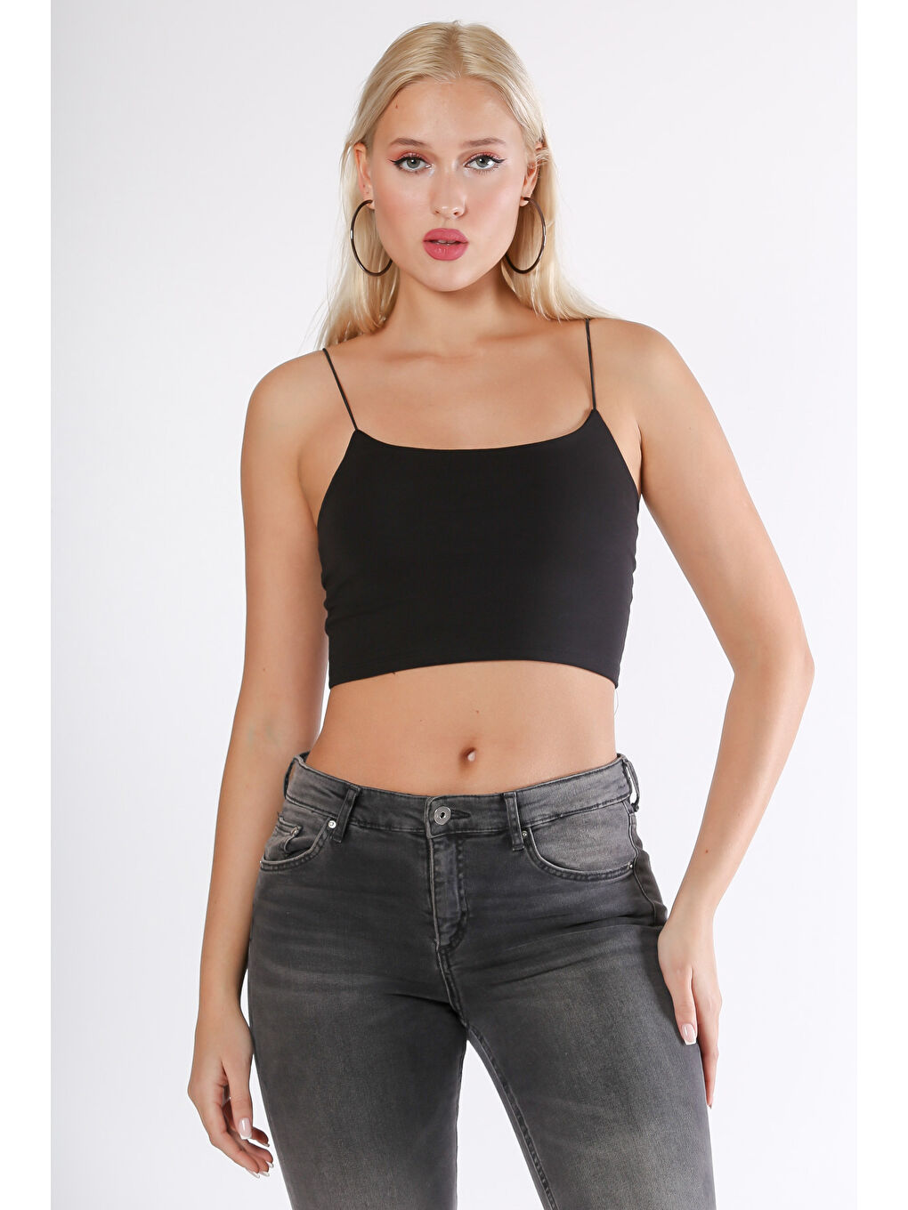 Siyah Askılı Örme Crop-5