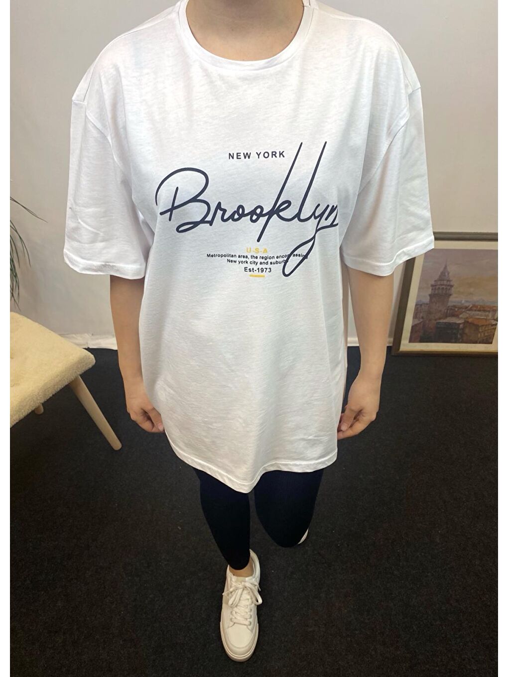 Beyaz Kadın Bisiklet Yaka Oversize Fit Tişort SPR24TSk110