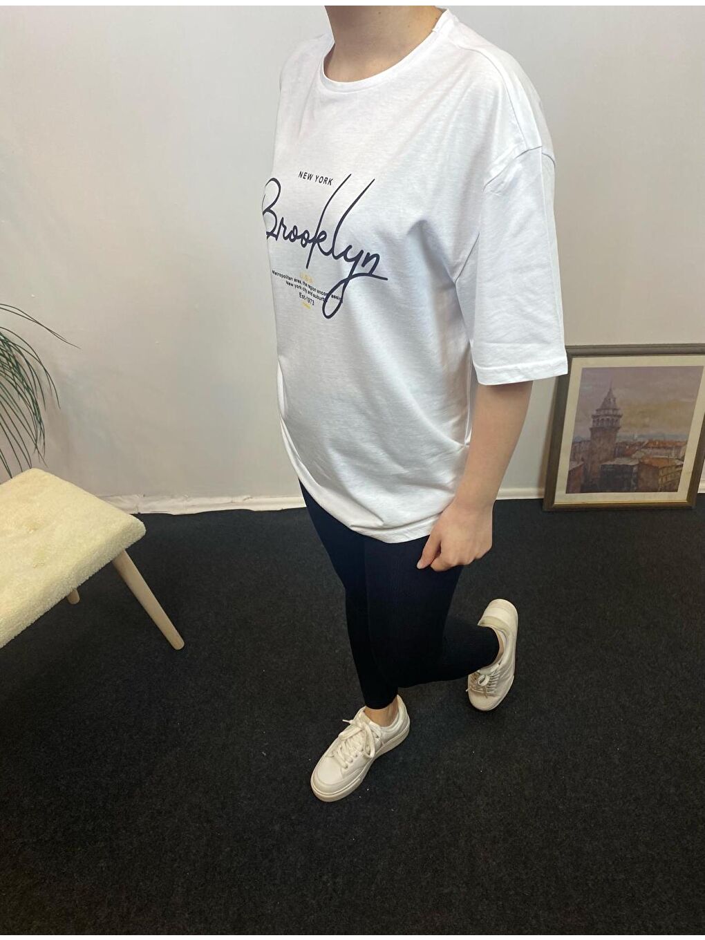 Beyaz Kadın Bisiklet Yaka Oversize Fit Tişort SPR24TSk110-1