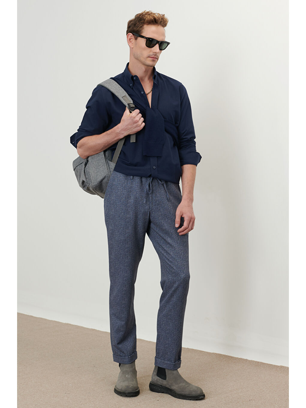 Erkek Koyu Lacivert Slim Fit Dar Kesim Düğmeli Yaka Pamuklu Oxford Gömlek-2