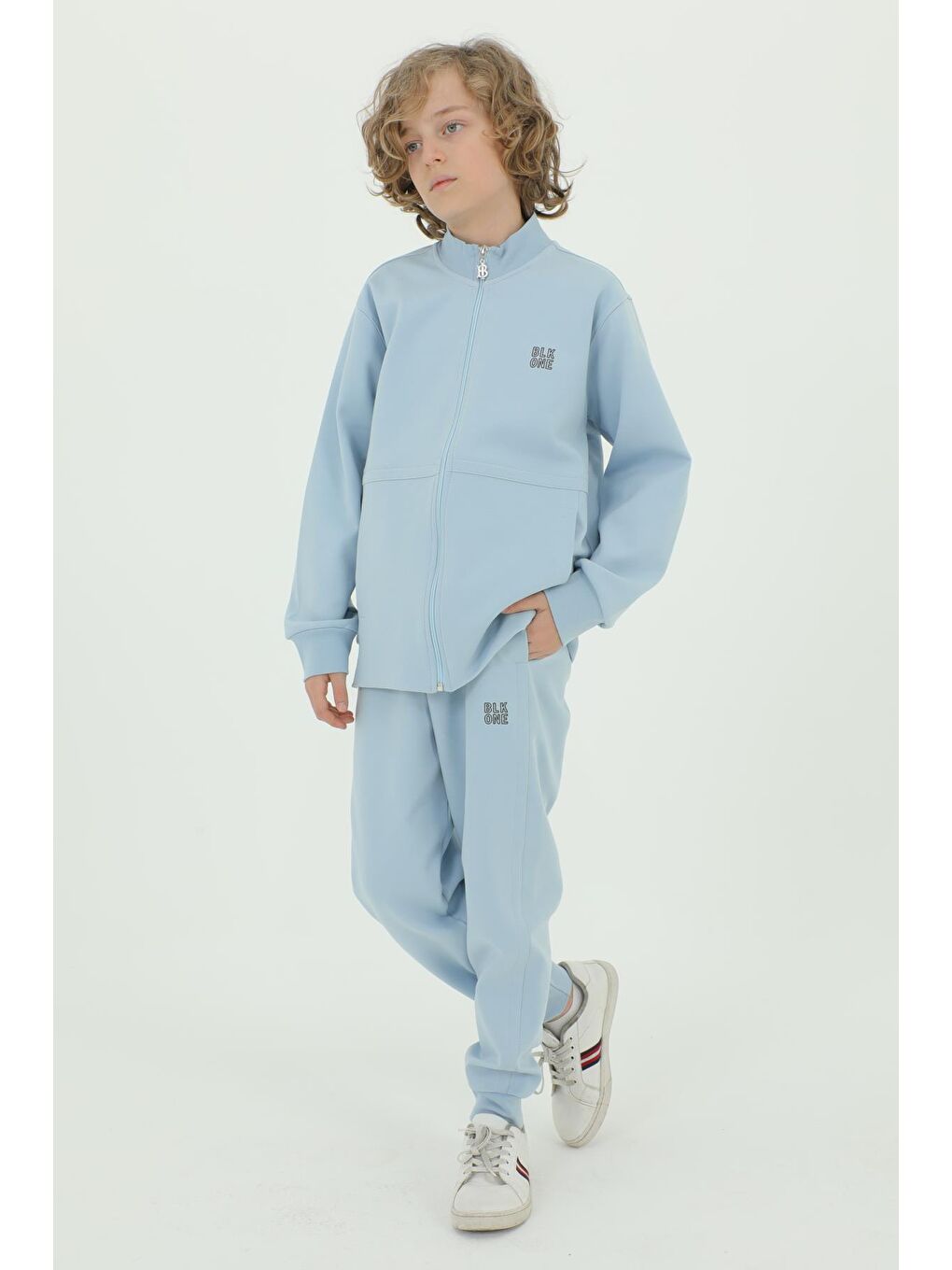 Mavi Erkek Çocuk Dik Yaka Baskı Detaylı Çift Cepli Hırkalı Üç Parça Eşofman Takımı-3