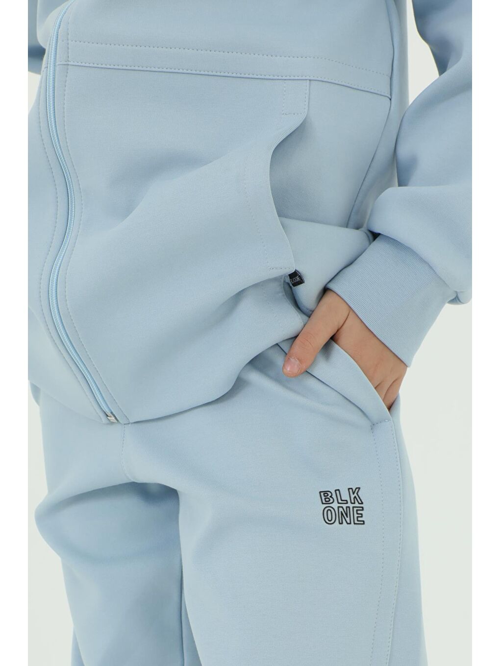 Mavi Erkek Çocuk Dik Yaka Baskı Detaylı Çift Cepli Hırkalı Üç Parça Eşofman Takımı-6