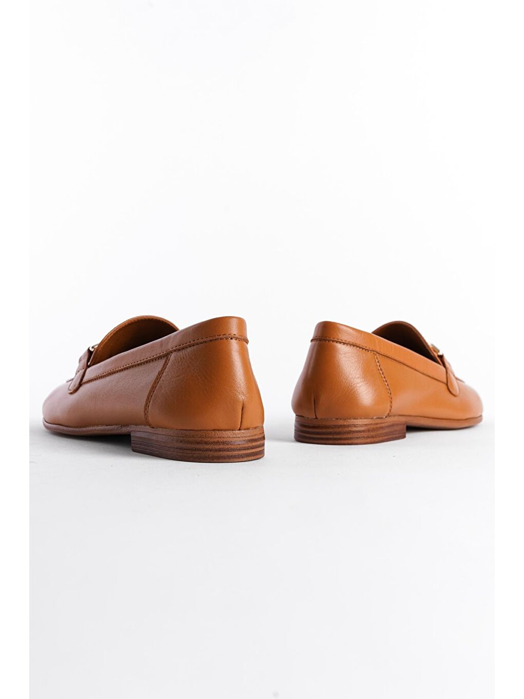 Kahverengi Aplike Detaylı Kadın Babet-1