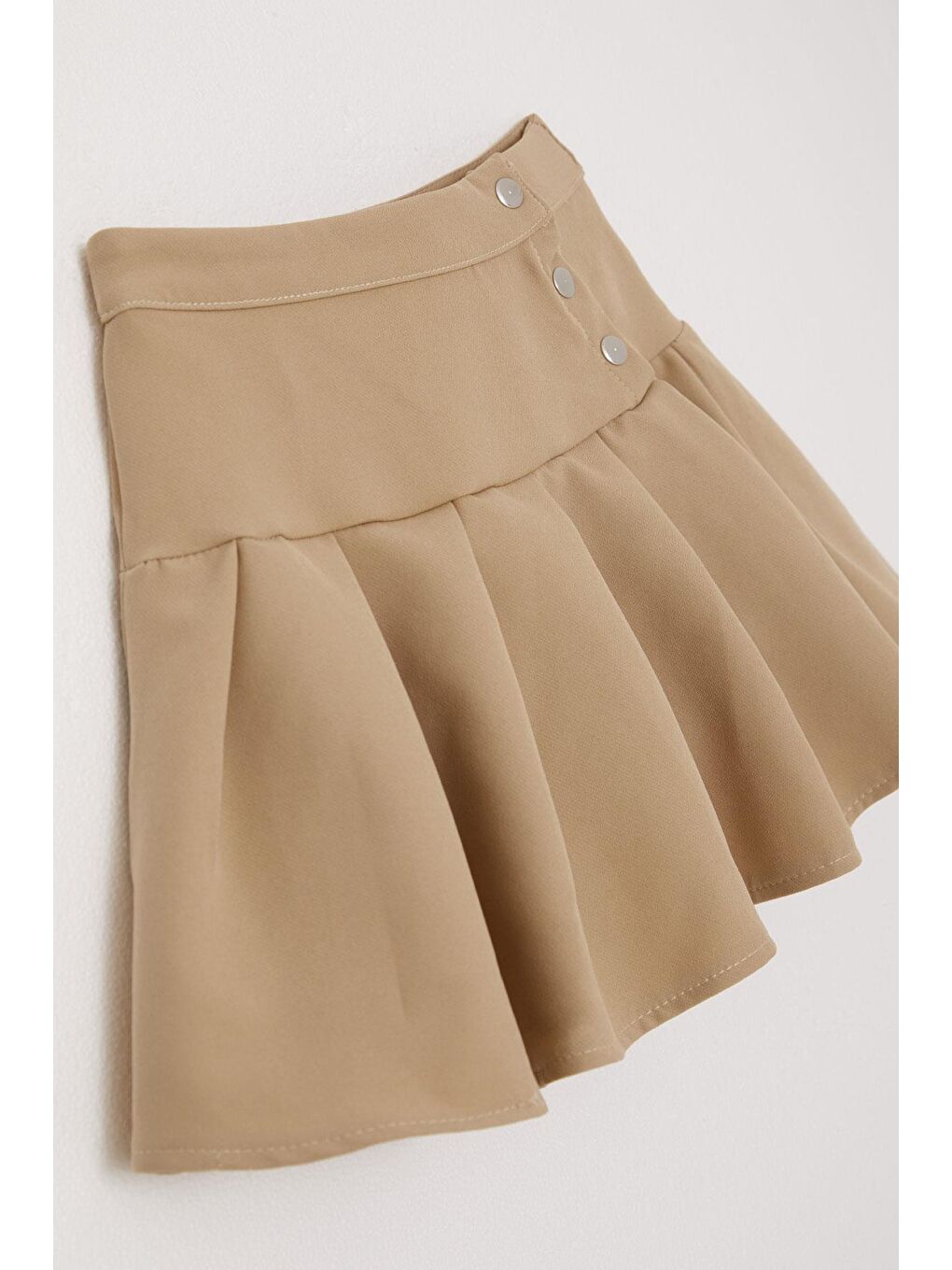 Kız Çocuk Pileli Etek Çıtçıtlı Bej (7-12 Yaş)-2