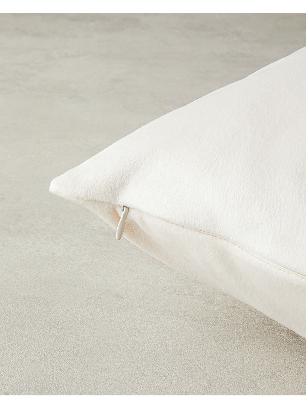 Lam Bebe Dekoratif Kırlent 45x45 cm Ekru-3