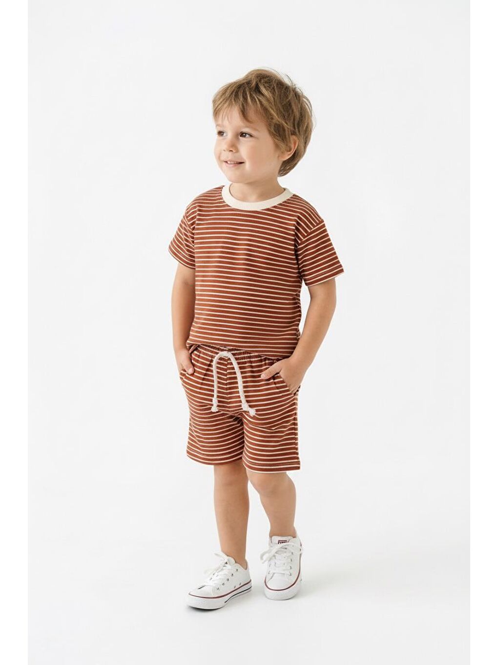 Kahverengi Çizgili Şort Tişört 2li Takım