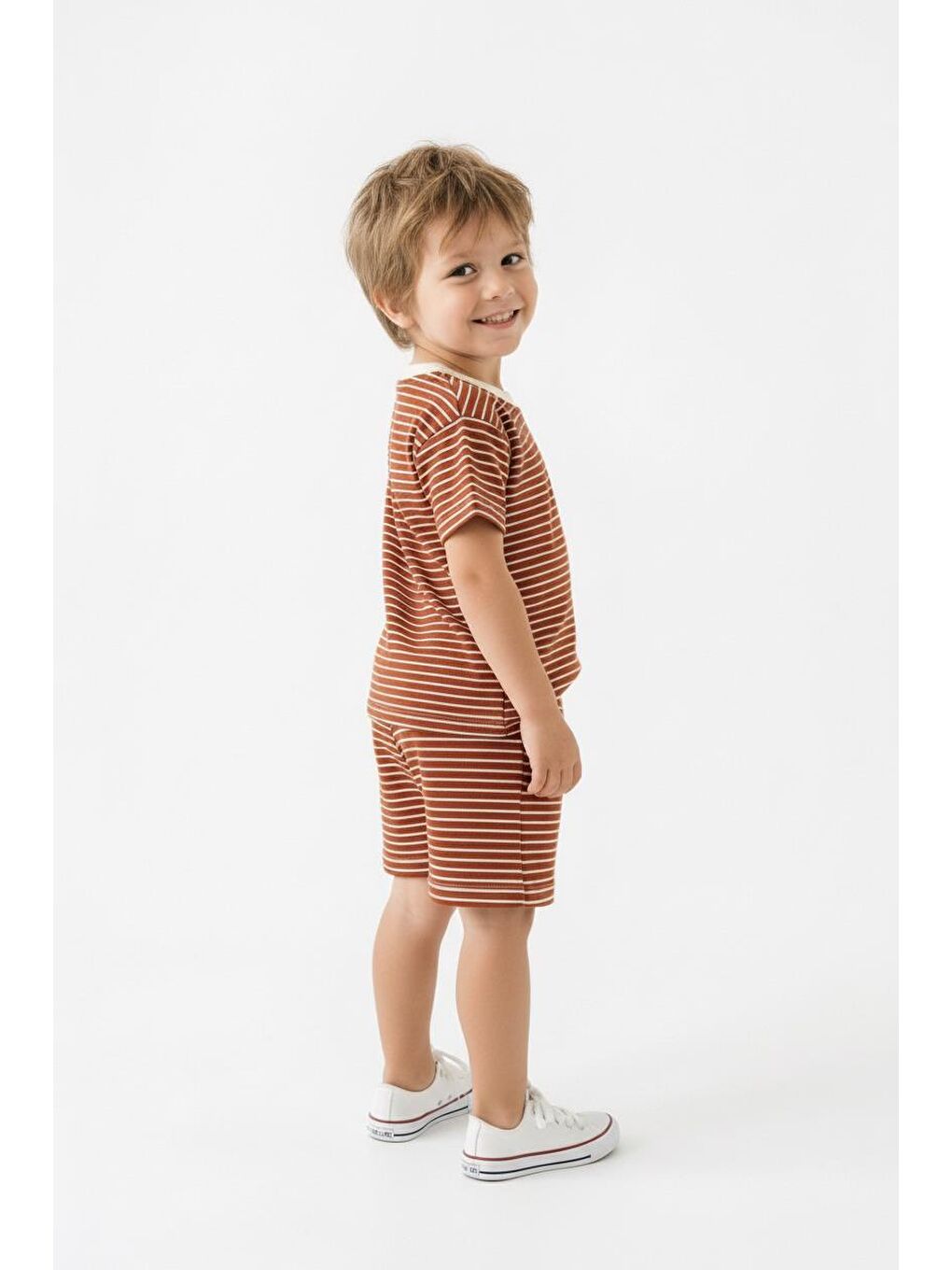 Kahverengi Çizgili Şort Tişört 2li Takım-1