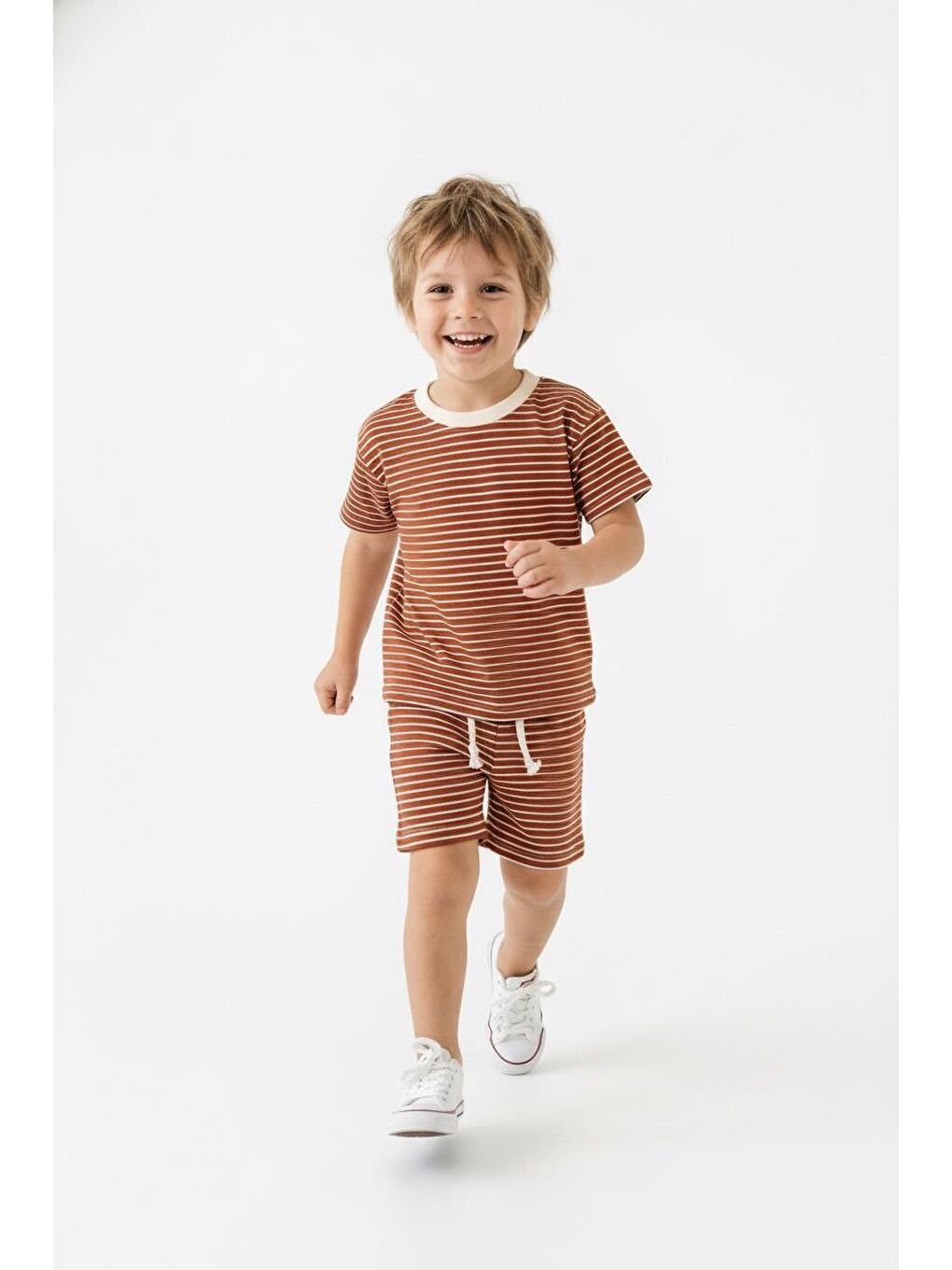 Kahverengi Çizgili Şort Tişört 2li Takım-2