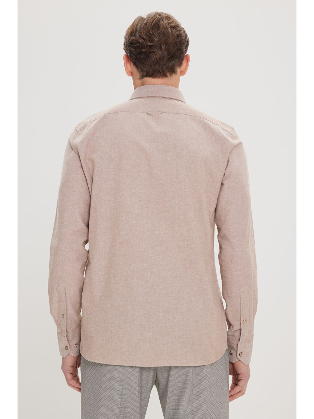 Bej Erkek Vizon Slim Fit Dar Kesim Düğmeli Yaka Pamuklu Oxford Gömlek-5
