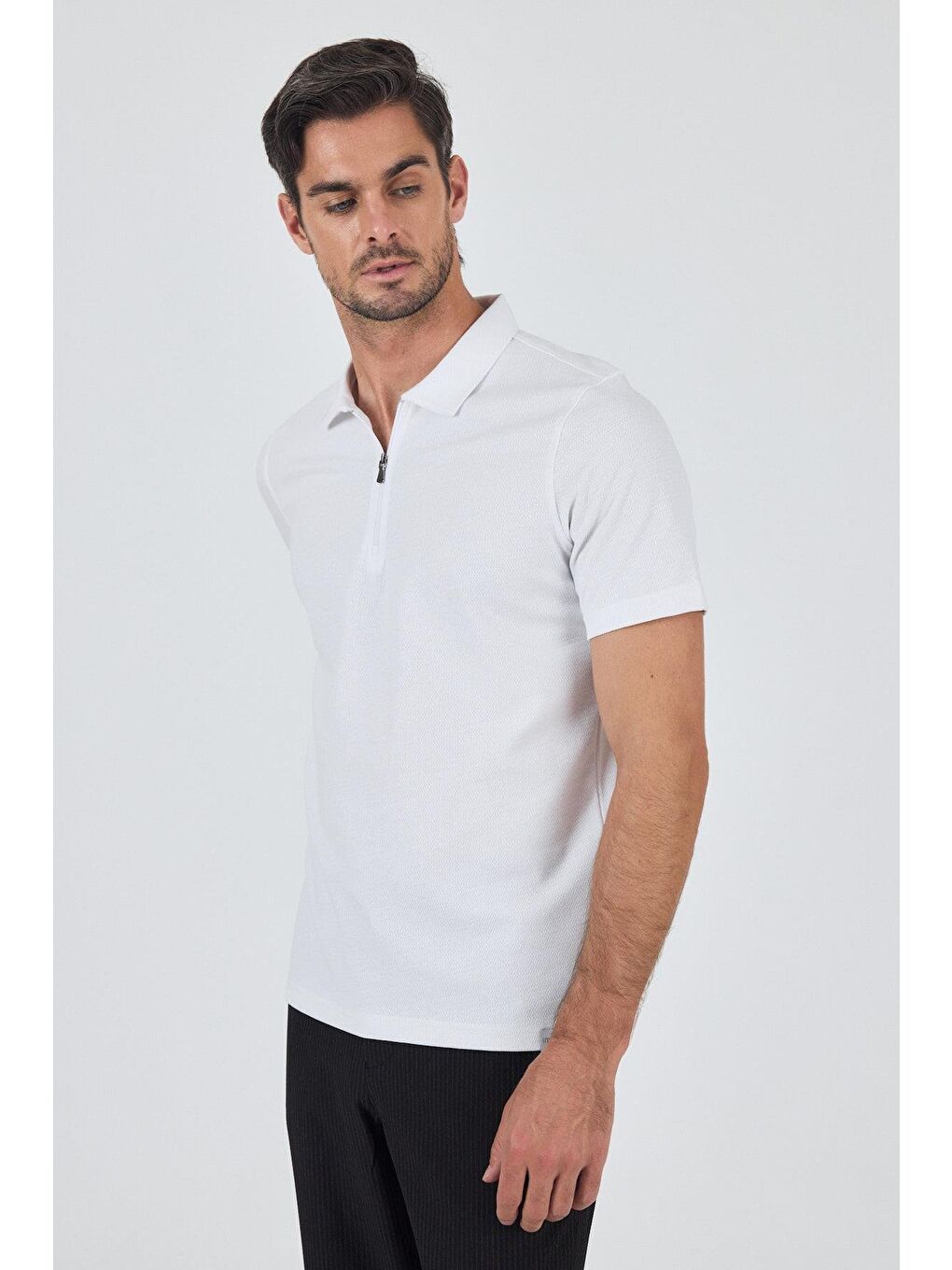 Beyaz Kısa Kol Düz Suprem Polo Yaka Cepsiz Pamuklu Casual Slim Fit Tişört 1011250164_600-2