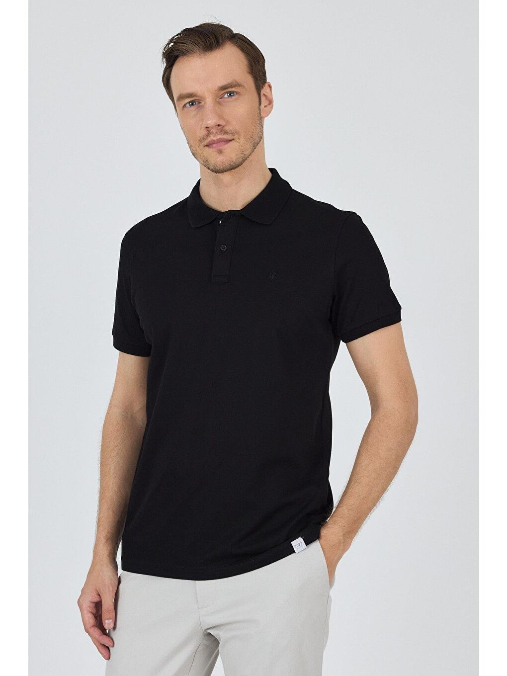Siyah Kısa Kol Düz Pike Polo Yaka Cepsiz Pamuk Casual Slim Fit Tişört 1011250157_001-2