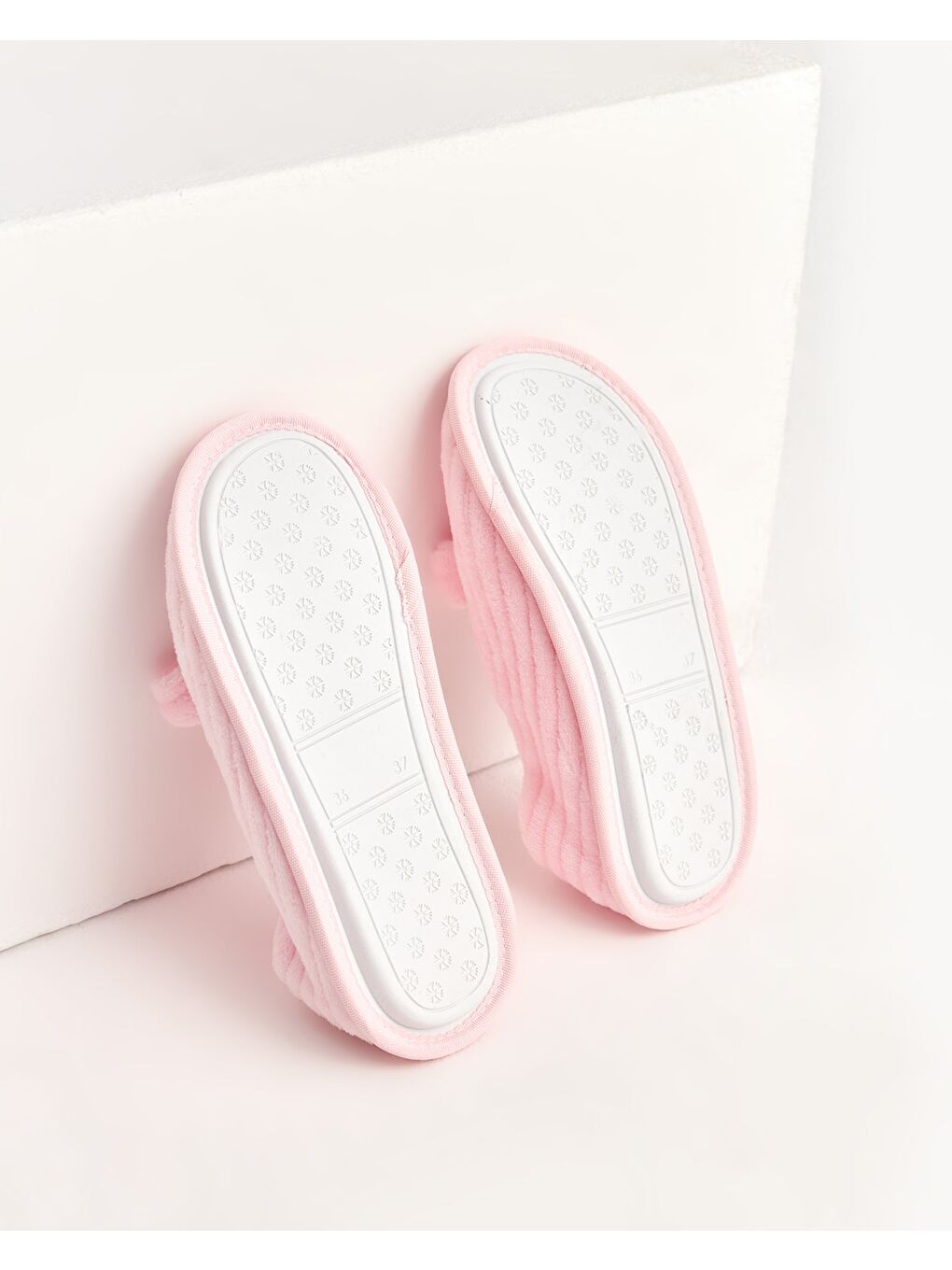 Pembe Kadın Kurdele Detaylı Ev İçi Ayakkabı - PAPİ-2