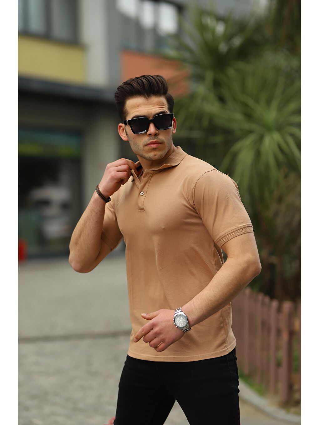 comstar Açık Kahve Erkek Kıvrılmaz Polo Yaka Cepsiz Slim Fit Dar Kesim Düz T-Shirt